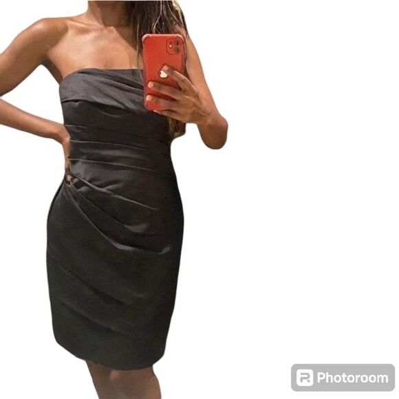 David’s Bridal black strapless ruched dress size 2 - Picture 1 of 6